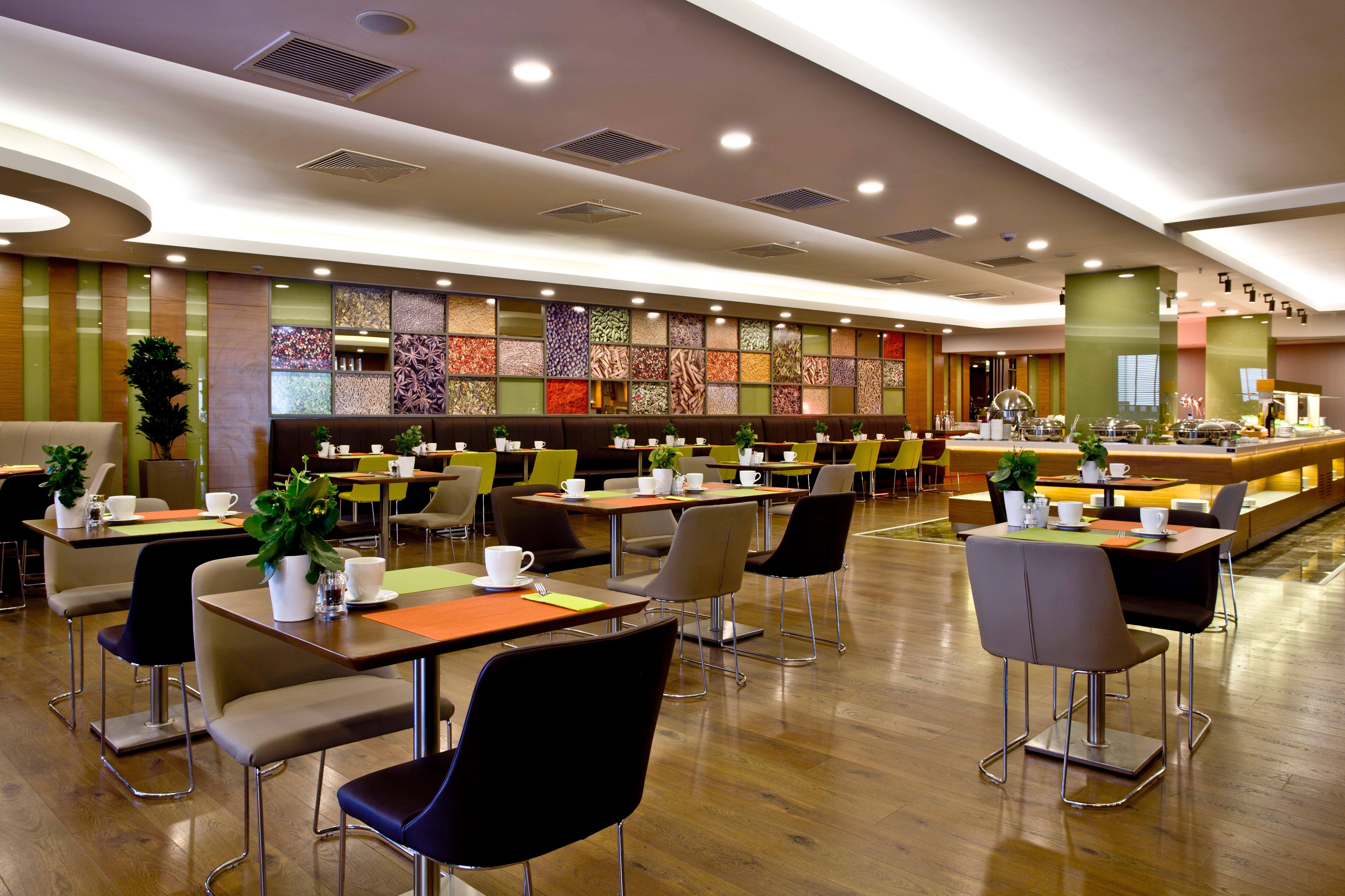 Holiday Inn Gaziantep By Ihg Exterior photo