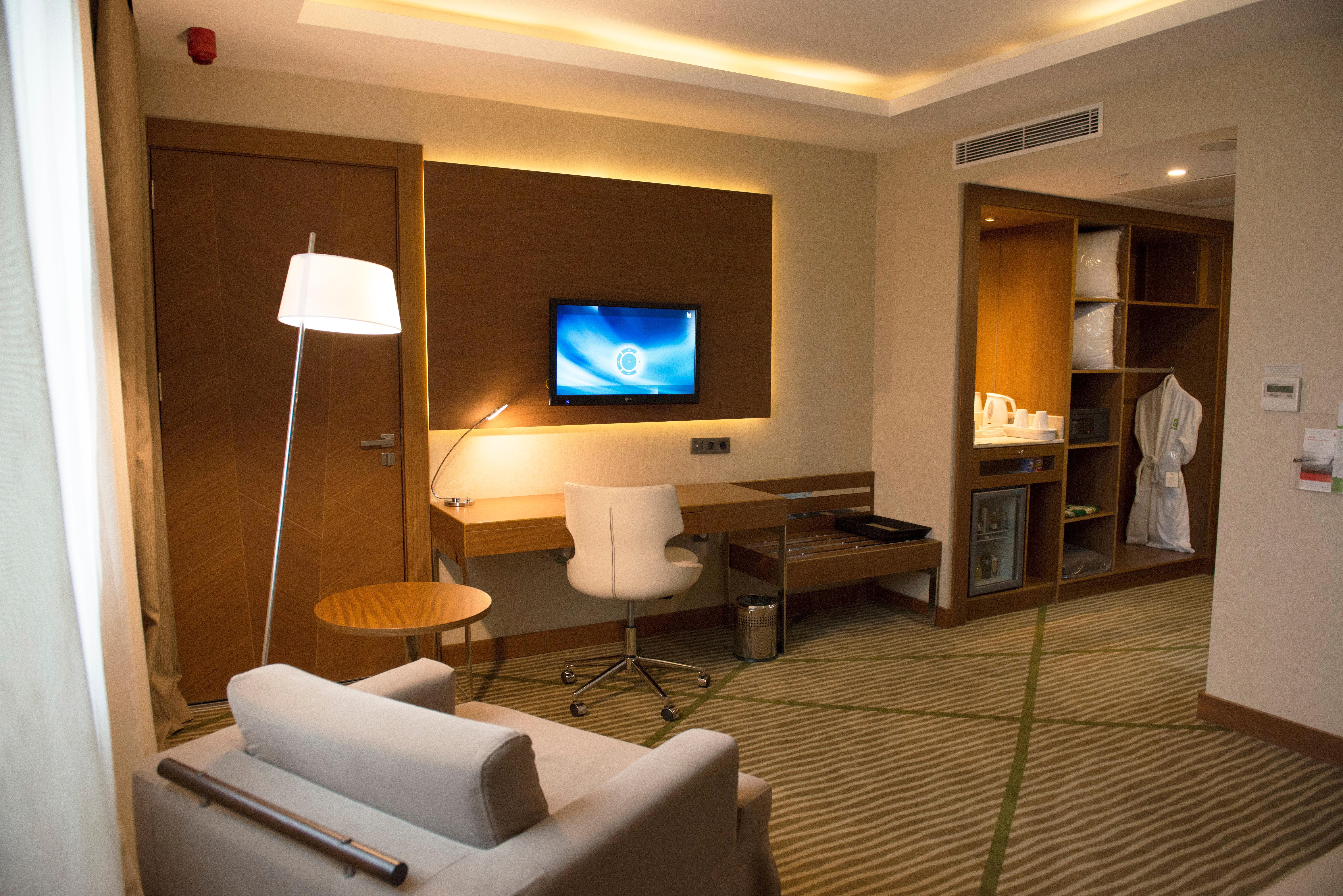 Holiday Inn Gaziantep By Ihg Exterior photo