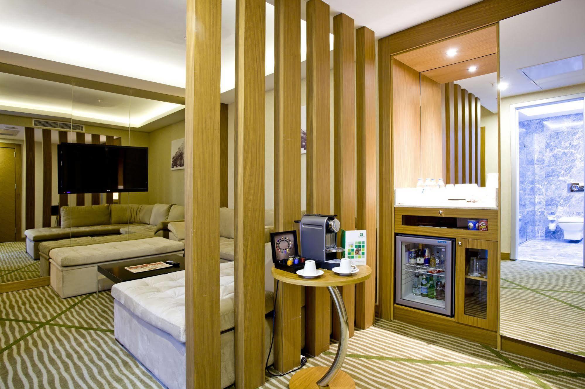 Holiday Inn Gaziantep By Ihg Exterior photo